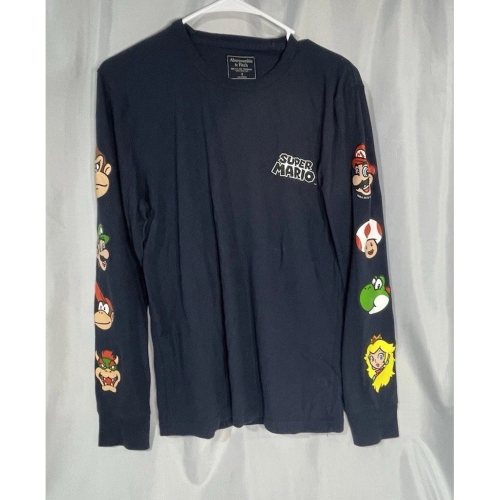 Abercrombie & Fitch Super Mario Bros Long Sleeve Shirt 2018 Size Small -Preowned